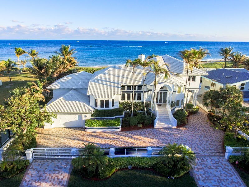 Florida Luxury Homes Group - Debbie Wysocki, Realtor image 1